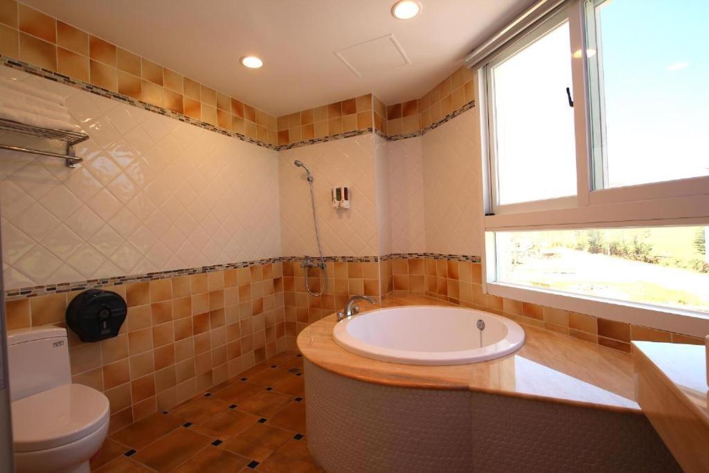 Island On The Sea Apartment Kenting Exterior foto